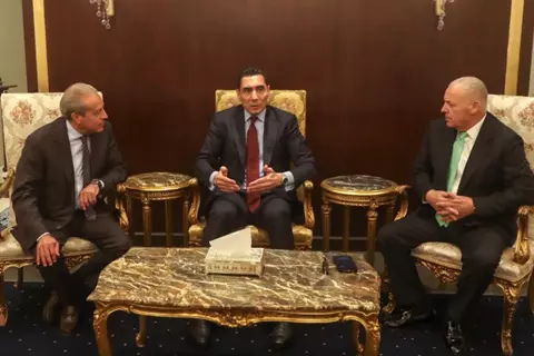 "لا صحة لسفر 15 فردًا إضافيًا".. اتحاد الكرة يصدر بيانًا رسميًا بشأن بعثة منتخب مصر 